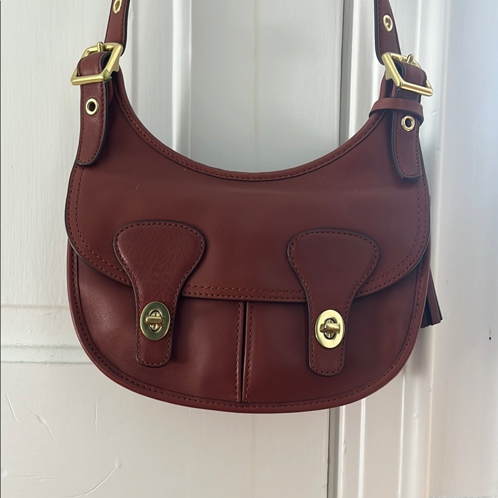 Elegant Brown Glovetanned Leather Coach Crossbody/Shoulder Bag